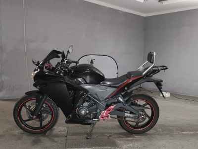 Honda CBR250R 2011