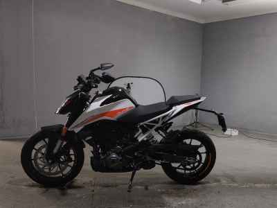 KTM 390 Duke 2022