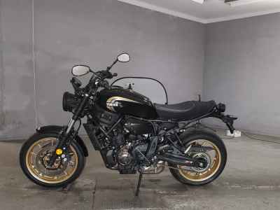Yamaha XSR700 2023