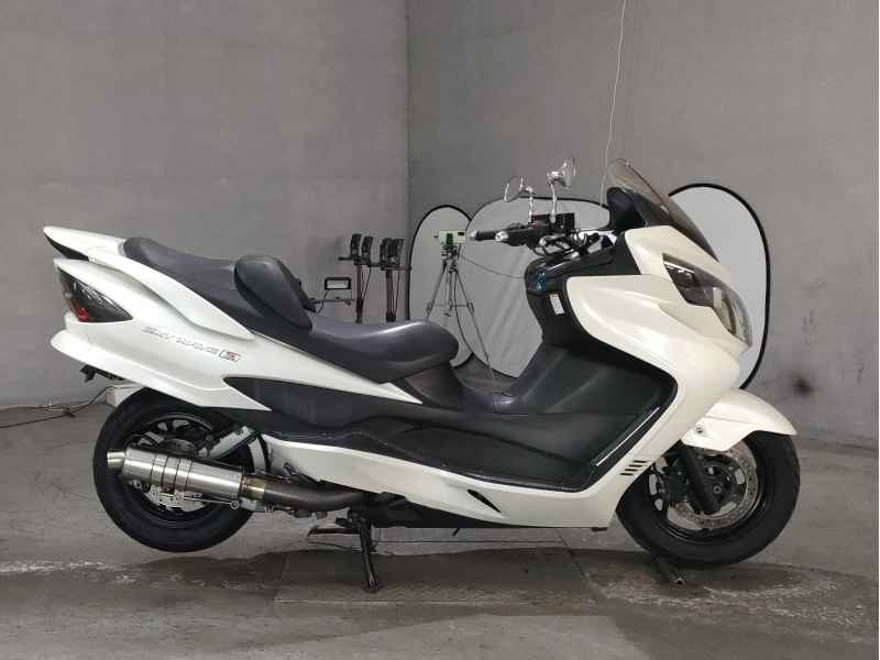 Suzuki Skywave 250S