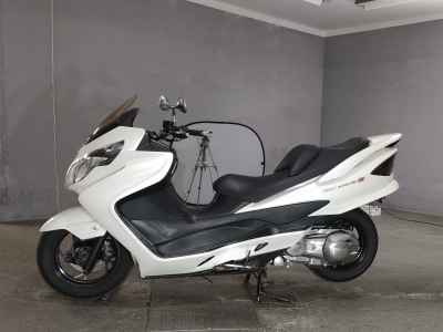 Suzuki Skywave 250S