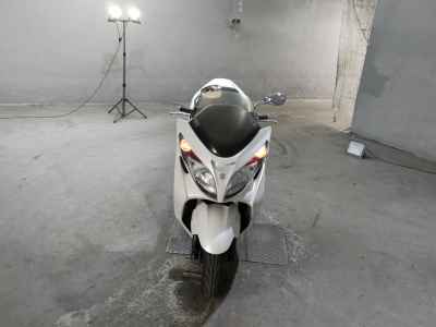 Suzuki Skywave 250S