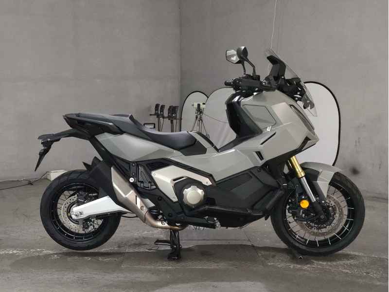 Honda X-Adv 750 2025
