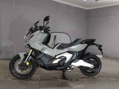 Honda X-Adv 750 2025