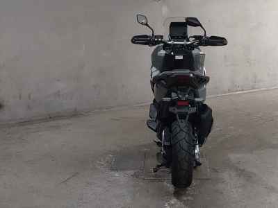 Honda X-Adv 750 2025