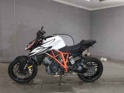 KTM 1290 Super Duke R 2019