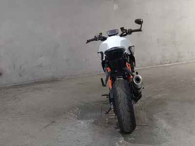 KTM 1290 Super Duke R 2019