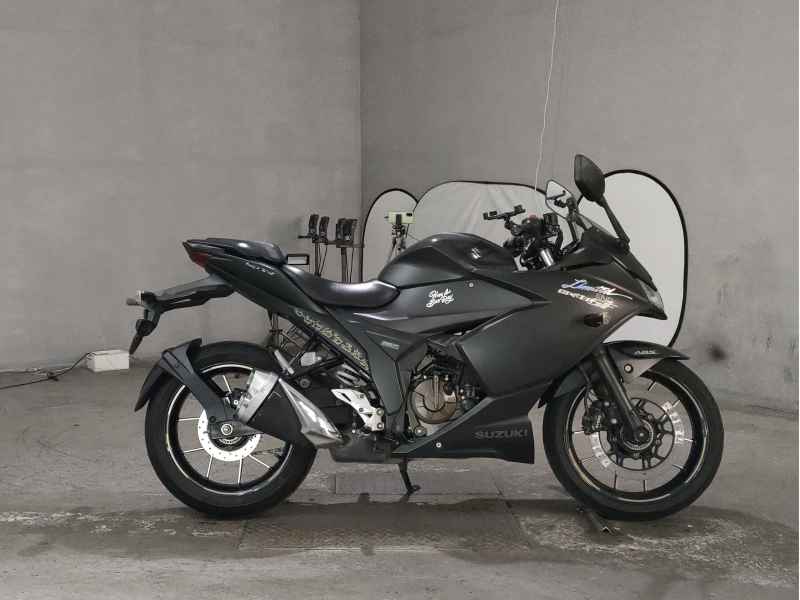 Suzuki Gixxer 250SF