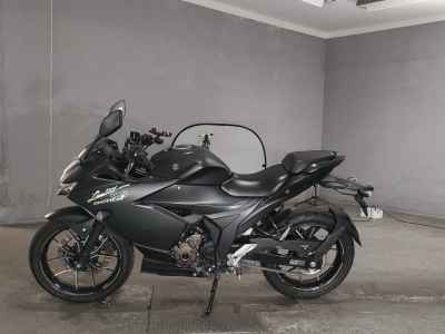 Suzuki Gixxer 250SF