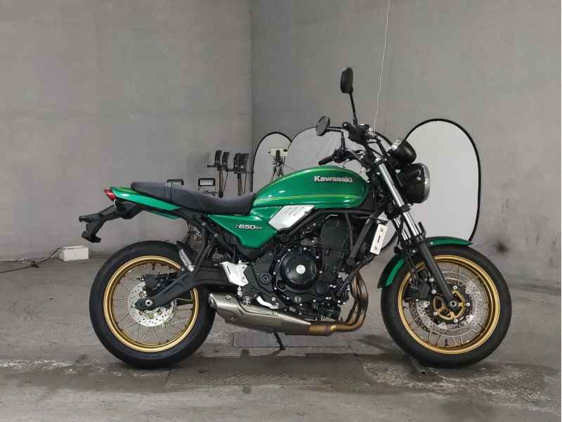 Kawasaki Z650RS 2024