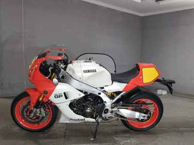 Yamaha XSR900 GP 2024