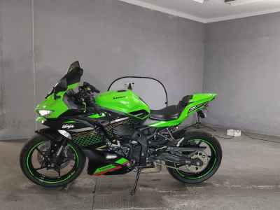 Kawasaki Ninja ZX-25R KRT Edition 2021