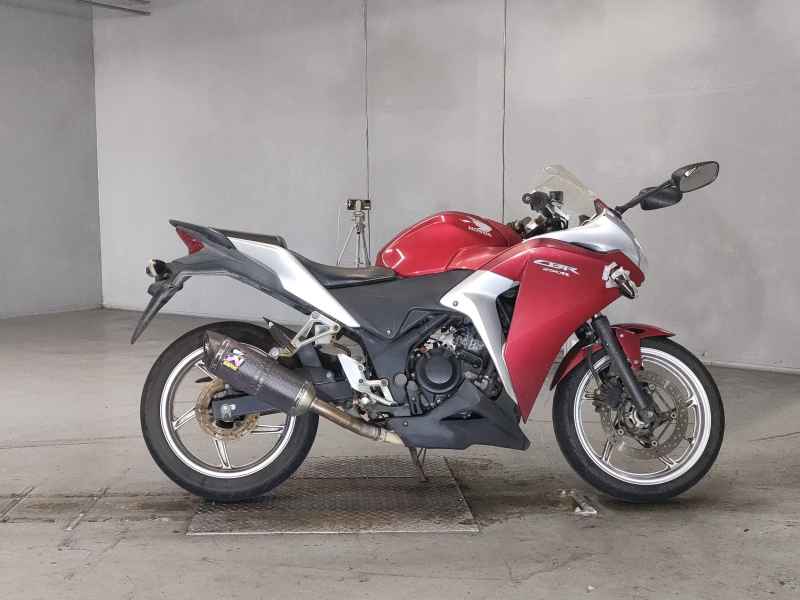 Honda CBR250R 2011
