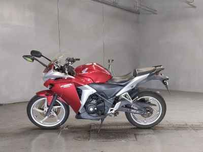 Honda CBR250R 2011