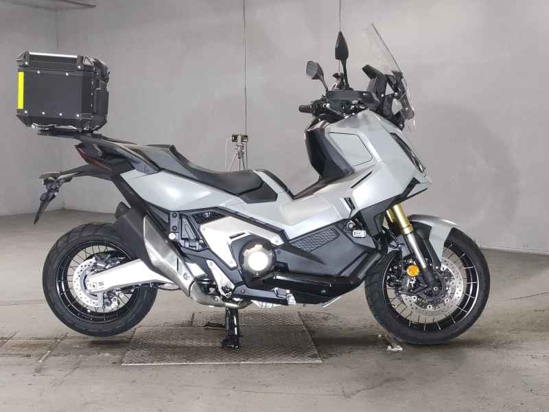 Honda X-Adv 750 2025