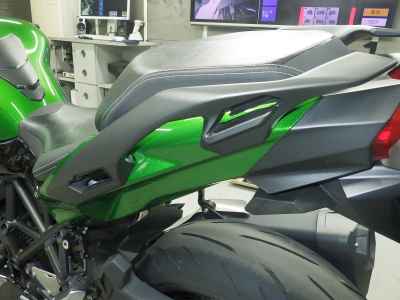 Kawasaki Ninja H2 SX 2024