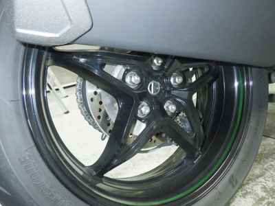 Kawasaki Ninja H2 SX 2024