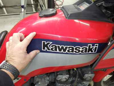 Kawasaki GPZ400 2025