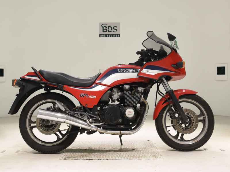 Kawasaki GPZ400 2025