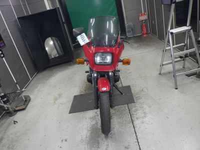 Kawasaki GPZ400 2025