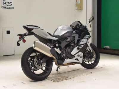 Kawasaki Ninja ZX-4R 2025