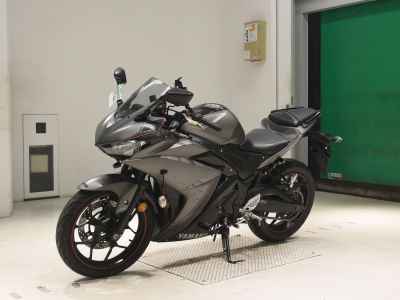 Yamaha YZF-R25 2016