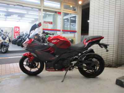 Kawasaki Ninja 400 2019