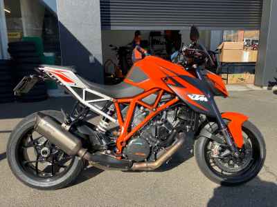 KTM 1290 Super Duke R 2015
