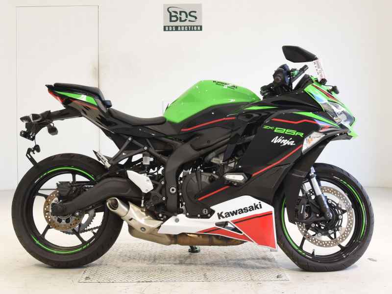 Kawasaki Ninja ZX-25R 2022