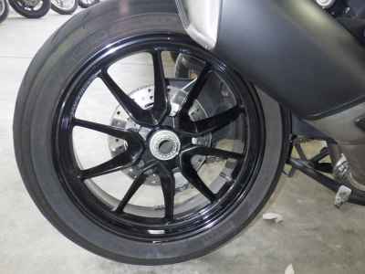 Ducati Hyperstrada 821 2015