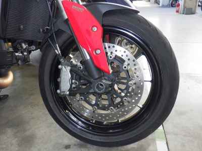 Ducati Hyperstrada 821 2015