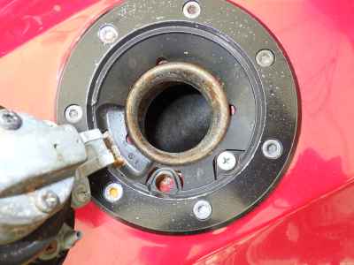 Kawasaki GPZ900R 2025