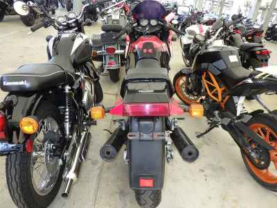 Kawasaki GPZ900R 2025