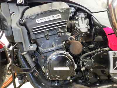 Kawasaki GPZ900R 2025