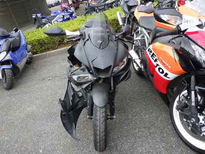 Yamaha YZF-R25 2021