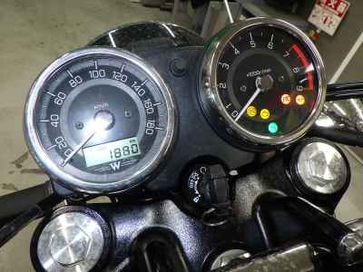 Kawasaki W800 2025
