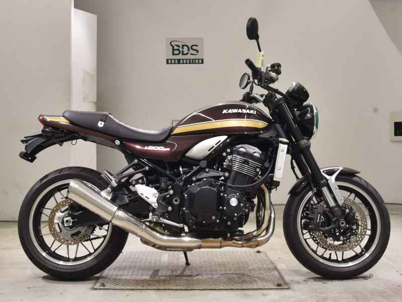 Kawasaki Z900RS 2024