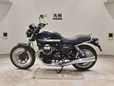 Moto Guzzi V7 Special 2025