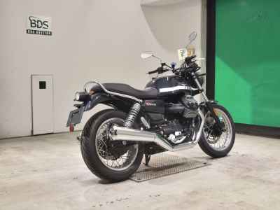 Moto Guzzi V7 Special 2025