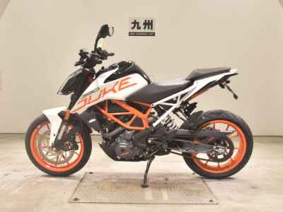 KTM 390 Duke 2021