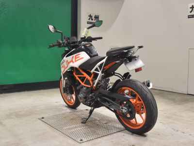 KTM 390 Duke 2021