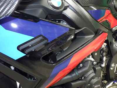 BMW M1000R 2025