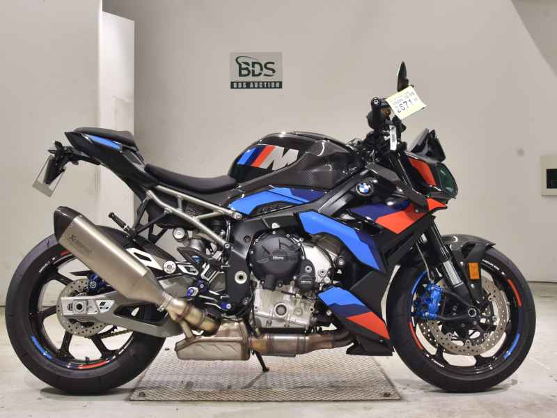 BMW M1000R 2025