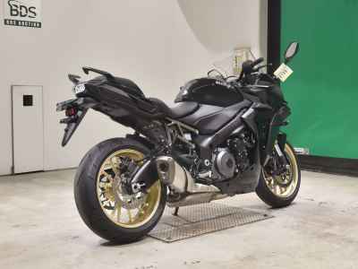 Suzuki GSX-S1000GT 2022