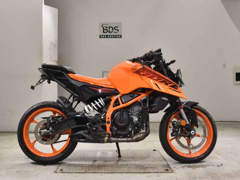 KTM 390 Duke 2024