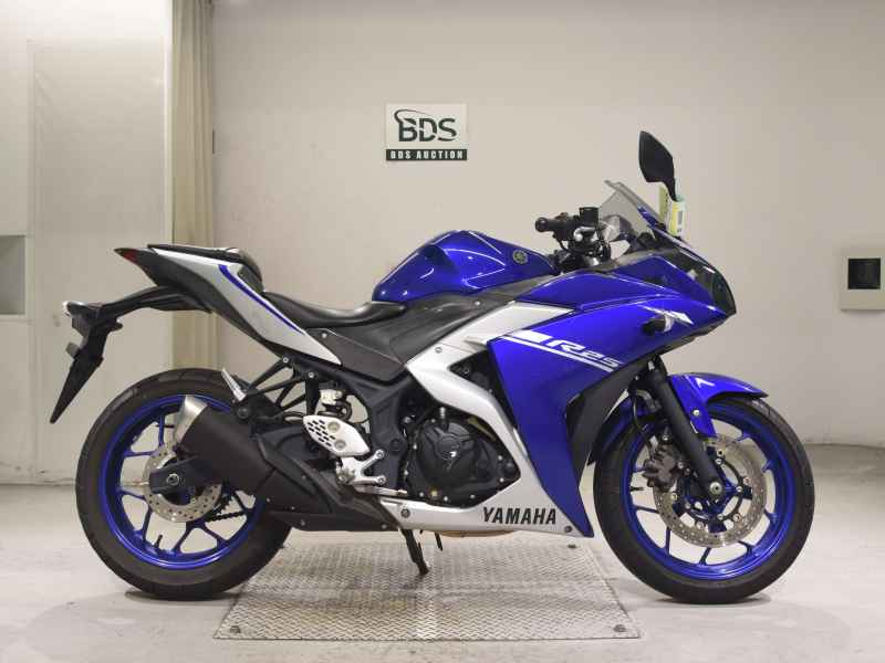 Yamaha YZF-R25 2017