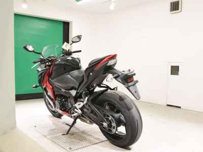 Suzuki GSX-S1000F 2016