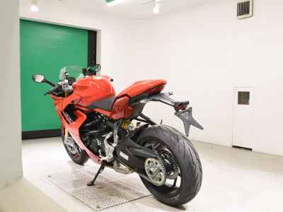 Ducati Supersport 950 S 2025