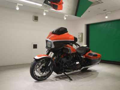 Harley-Davidson FLHXSE1980 CVO 2025