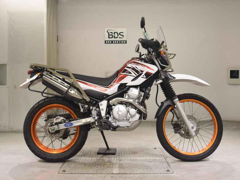 Yamaha XT250 Serow 2016